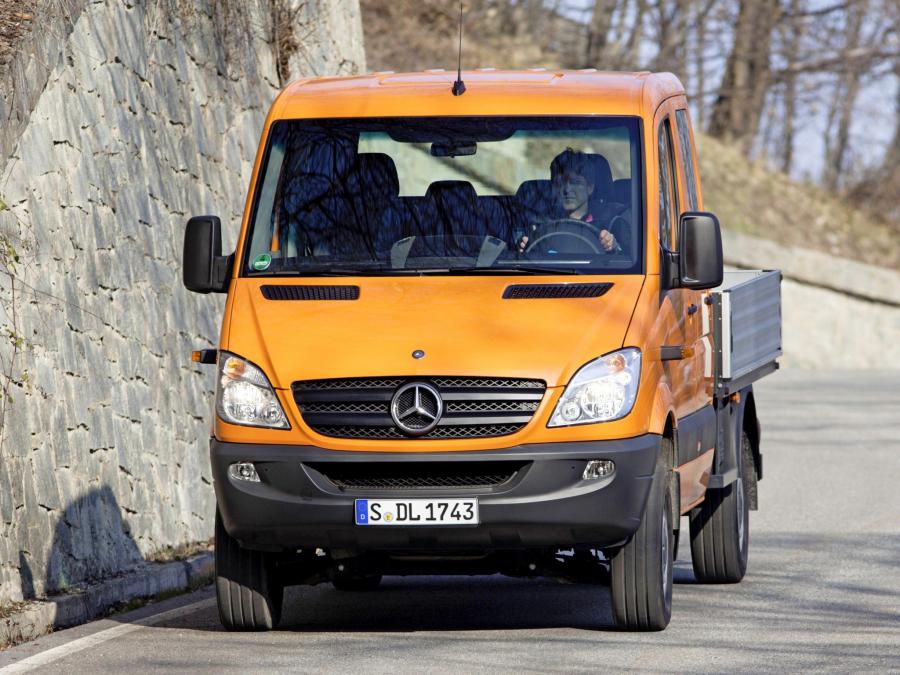  Mercedes-Benz Sprinter Double Cab Dropside 4x4 2009 года  (фото 9 из 11)
